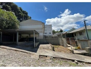 Casa em leilão - Rua Maria Cavalli, 200 - Caxias do Sul/RS - Itaú Unibanco S/A  | Z33778