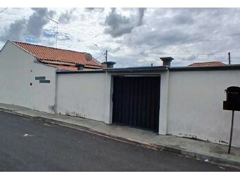 Casa em leilão - Rua João Alves Toledo, 169 - Pedregulho/SP - Banco Bradesco S/A | Z33817