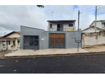 Casa em leilão - Rua Taquarituba, 51 - Botucatu/SP - Banco Santander Brasil S/A | Z33742