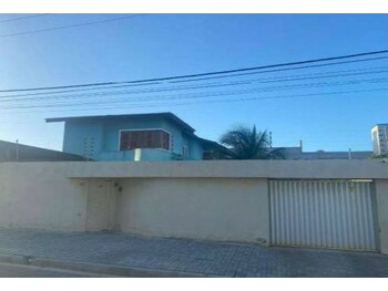 Casa em leilão - Rua Tainha, 92 - Aquiraz/CE - Banco Santander Brasil S/A | Z33752