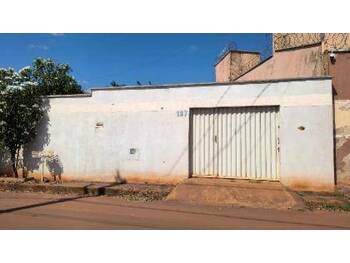 Casa em leilão - Rua Alarico Novais, 187 - Ituiutaba/MG - Banco Santander Brasil S/A | Z33752
