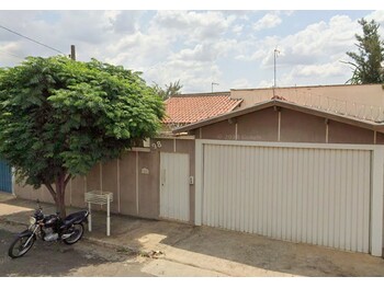 Casa em leilão - Rua Antonio Sanches Peres, 98 - Cafelândia/SP - Banco Santander Brasil S/A | Z34071