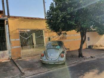 Casa em leilão - Rua Afonso Ferrazoli, 29 - Ourinhos/SP - Banco Santander Brasil S/A | Z34071