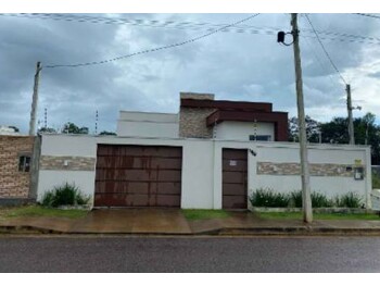 Casa em leilão - Rua Cento e Dois - Cinquenta e Seis, 4101 - Vilhena/RO - Banco Santander Brasil S/A | Z33711
