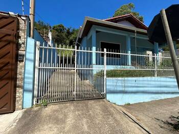 Casa em leilão - Avenida José Inácio de Siqueira, 424 - Passa Quatro/MG - Banco Santander Brasil S/A | Z34071