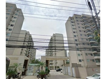 Apartamentos e Flats em leilão - Rua Quito, 250 - Rio de Janeiro/RJ - Itaú Unibanco S/A  | Z33976