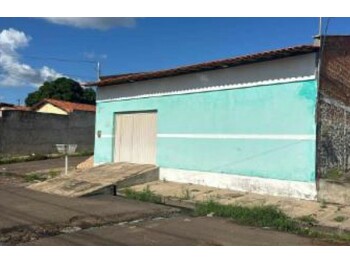Casa em leilão - Avenida Quinze de Novembro, 5 - Caxias/MA - Banco Santander Brasil S/A | Z33657