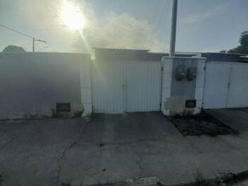 Casa em leilão - Rua Padre Manoel da Nóbrega, 115 - São Gonçalo/RJ - Banco Santander Brasil S/A | Z34071