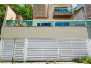 Casa em leilão - Rua João Alberto dos Santos (Antiga Rua A), 160 - Rio de Janeiro/RJ - Itaú Unibanco S/A  | Z33976