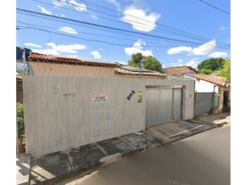 Casa em leilão - Rua Elias Oka, 2112 - Floriano/PI - Banco Santander Brasil S/A | Z33824