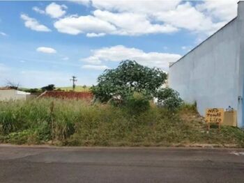Terrenos e Lotes em leilão - Rua Comandante Aristeu Cerqueira Leite, S/nº - Jaú/SP - Banco Mercantil do Brasil S/A | Z33953