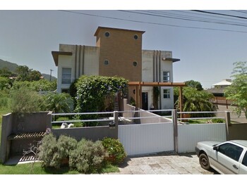 Casa em leilão - Rua Moinho Rio Vermelho, 163 - Florianópolis/SC - Banco Santander Brasil S/A | Z33973