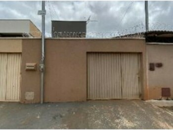 Casa em leilão - Rua das Alamandas, 50 - Trindade/GO - Itaú Unibanco S/A  | Z33976