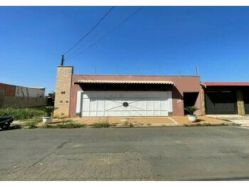 Casa em leilão - Rua Pedro Manoel de Mattos, 46 - Piracicaba/SP - Itaú Unibanco S/A  | Z33976