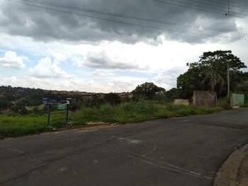 Terreno em leilão - Rua Almeirindo Cosenza, 10 - Limeira/SP - Banco Santander Brasil S/A | Z34010