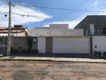 Casa em leilão - Rua 6, 93 - Trindade/GO - Banco Santander Brasil S/A | Z34071