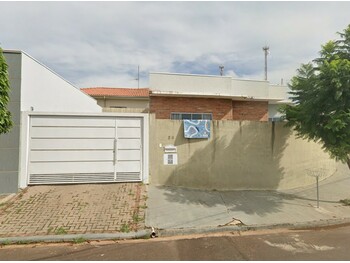 Casa em leilão - Rua João Martins, 26 - Botucatu/SP - Banco Santander Brasil S/A | Z33996