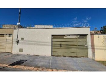 Casa em leilão - Rua Fn13, s/nº - Goiânia/GO - Banco Santander Brasil S/A | Z33711