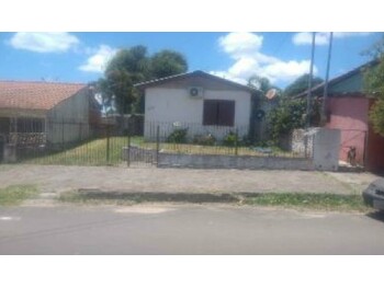 Casa em leilão - Rua Antônio Mercado, 2707 - São Gabriel/RS - Banco Santander Brasil S/A | Z34008