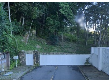 Casa em leilão - Rua Desembargador Luiz Miguel Pinaud, 418 - Niterói/RJ - Banco Santander Brasil S/A | Z34071