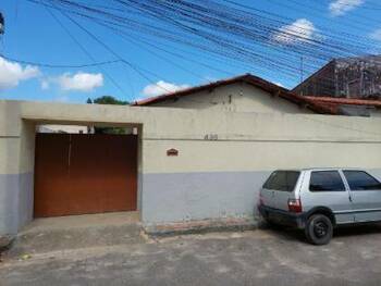 Casa em leilão - Travessa Antônio Magalhães, 436 - Fortaleza/CE - Banco Santander Brasil S/A | Z34071