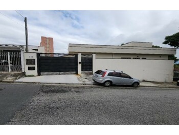 Casa em leilão - Rua Monsenhor Ascânio Brandão, 295 - Taubaté/SP - Banco Bradesco S/A | Z33874