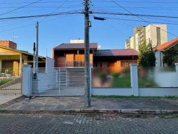 Casa em leilão - Rua dos Salgueiros, 29 - Canoas/RS - Banco Santander Brasil S/A | Z34071