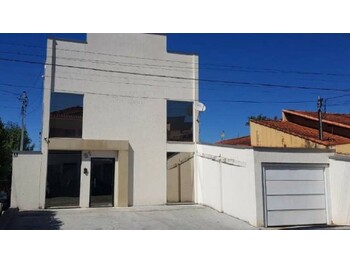 Prédio Comercial em leilão - Rua Nauto Rezende Coutinho, 51 - Pouso Alegre/MG - Banco Bradesco S/A | Z34067