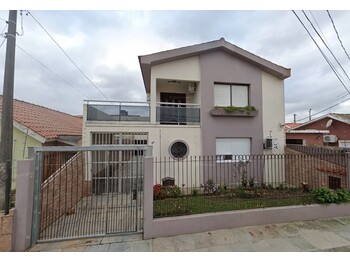 Casa em leilão - Passeio João Calógeras, 30 - Pelotas/RS - Banco Santander Brasil S/A | Z33657