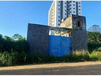 Imóveis - Comerciais em leilão - Rua José de Castro, 65 - Itaperuna/RJ - Tribunal de Justiça do Estado de São Paulo | Z34405