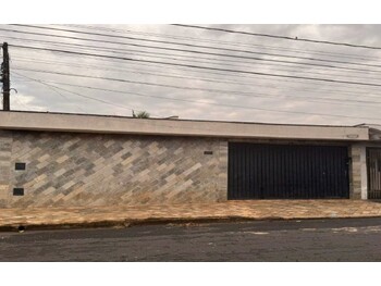 Casa em leilão - Rua Nair Barbosa Pinheiro, 305 - Ribeirão Preto/SP - Banco Bradesco S/A | Z34249