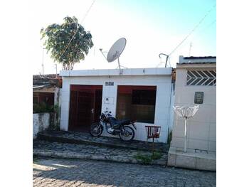 Casa em leilão - Rua Rodrigues Alves, 691 - Santa Rita/PB - Banco Santander Brasil S/A | Z34279