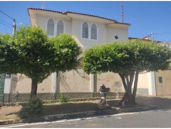Casa em leilão - Rua Pernambuco, 63 - Catanduva/SP - Rodobens Administradora de Consórcios Ltda | Z34496