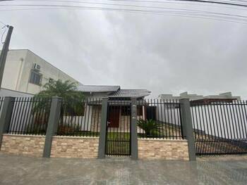 Casa em leilão - Caio Jonas Portella, 272 - Tijucas/SC - Banco Santander Brasil S/A | Z34477