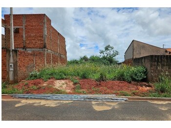 Terreno em leilão - Rua Ângelo Genova, s/nº - Piacatu/SP - Banco Cooperativo Sicoob S.A. | Z34272