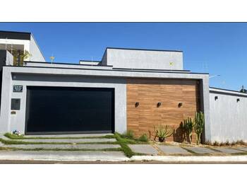 Casa em leilão - Avenida A, 91 - Caldas Novas/GO - Banco Santander Brasil S/A | Z34477