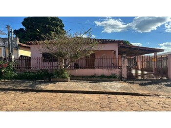 Casa em leilão - Rua Tapirapuã, 626 - Arenápolis/MT - Banco Bradesco S/A | Z34249
