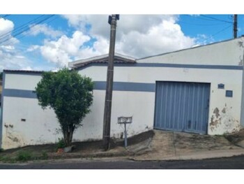 Casa em leilão - Rua Augusto Honório, 671 - Franca/SP - Itaú Unibanco S/A  | Z34430