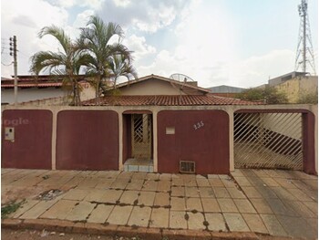 Casa em leilão - Rua 15, 235 - Itumbiara/GO - Banco Bari de Investimentos e Financiamentos S/A | Z34469