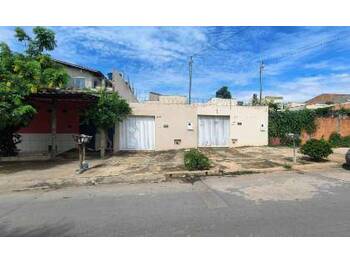 Casa em leilão - Avenida Antonio de Freitas, 500A - Montes Claros/MG - Banco Santander Brasil S/A | Z34477