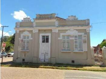 Casa em leilão - Rua Senador Pinheiro Machado, 919 - Cachoeira do Sul/RS - Banco Santander Brasil S/A | Z34279