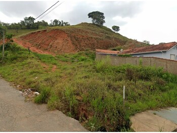 Terreno em leilão - Rua José Horton de Moraes (Esquina Com Rua Antônio Pimentel Resende), S/nº - Lambari/MG - Banco Cooperativo Sicoob S.A. | Z34312