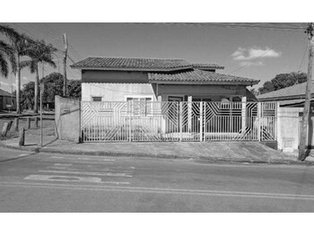 Casa em leilão - Rua Alfredo Rosa, 35 - Serranópolis/GO - Banco Bradesco S/A | Z34460