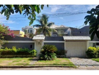 Casa em leilão - Rua Orígenes Lessa, 215 - Rio de Janeiro/RJ - Itaú Unibanco S/A  | Z34139