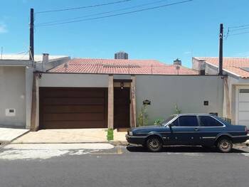 Casa em leilão - Rua Coronel Tamarindo, 3276 - Franca/SP - Banco Santander Brasil S/A | Z34477