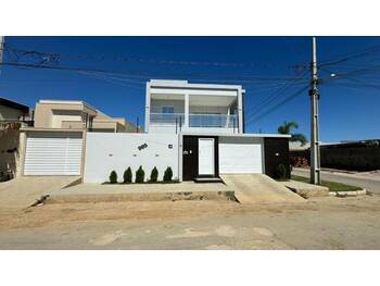 Casa em leilão - Rua Padre Francisco Paulo Licarião, 965 - Patos/PB - Banco Santander Brasil S/A | Z34477