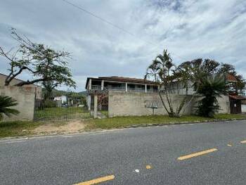 Casa em leilão - Rua Santa Edwiges, 307 - Maricá/RJ - Banco Santander Brasil S/A | Z34279