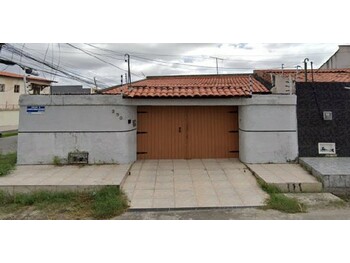 Casa em leilão - Rua Yasmin Cardoso (Antiga Rua L), 250 - Fortaleza/CE - Banco Bradesco S/A | Z34310