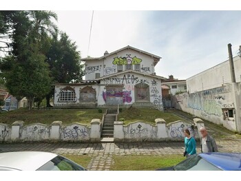 Casa em leilão - Rua Padre Antônio, 311 - Curitiba/PR - Tribunal de Justiça do Paraná | Z34563