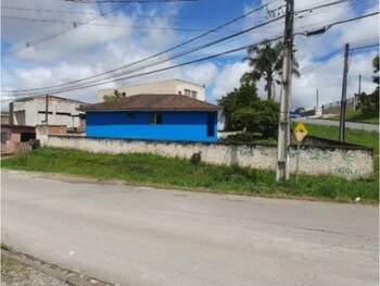 Casa em leilão - Rua Venâncio Trevisan, 1655 - Colombo/PR - Banco Daycoval S/A | Z34541